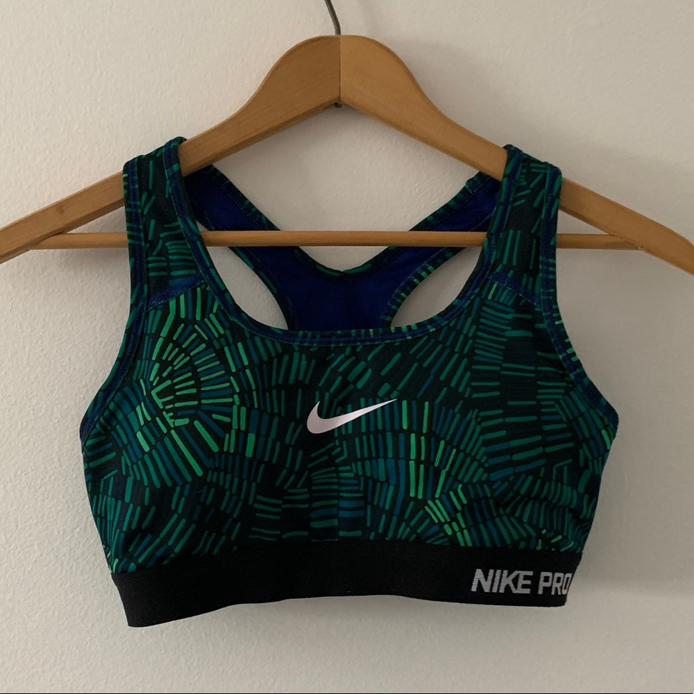 Nike Pro sports bra